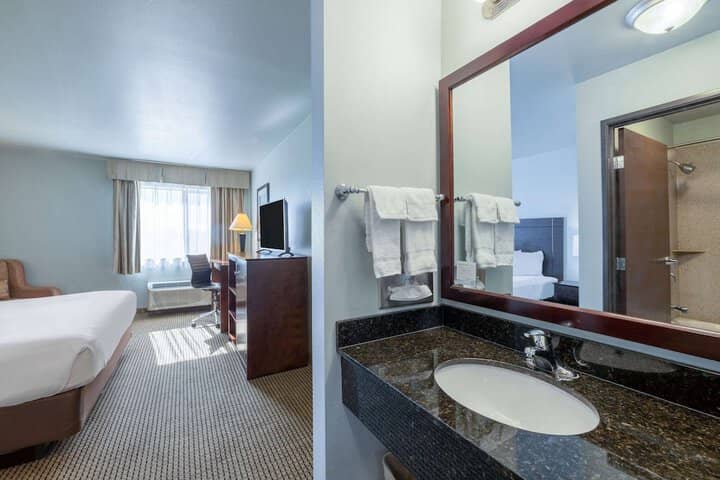 Room 21 of 46