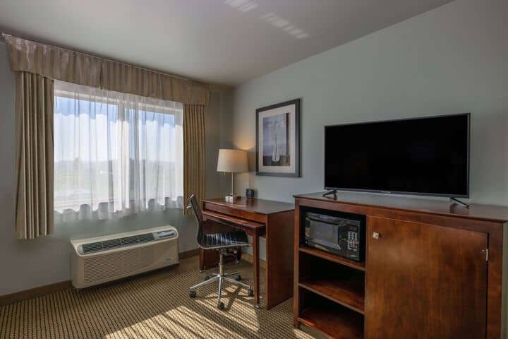 Room 13 of 46