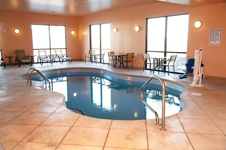Pool 25 of 46